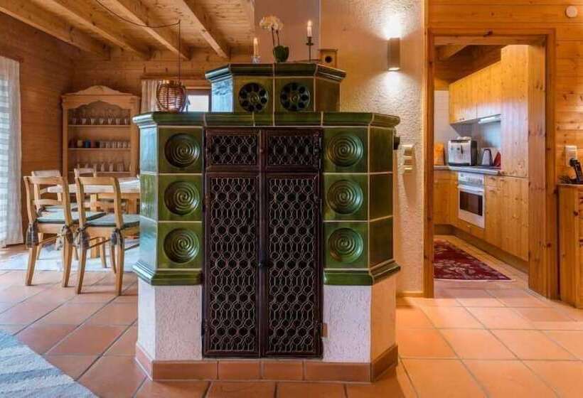 Holzhaus Oberbrändi