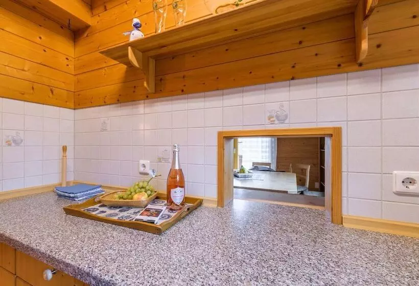 Holzhaus Oberbrändi