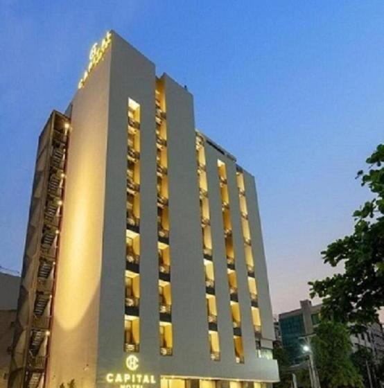 هتل Capital