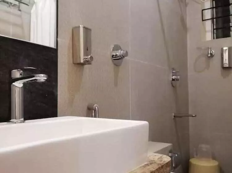 Hotel Lali Petals