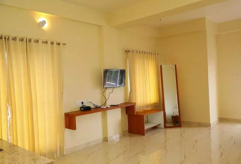 Hotel Lali Petals