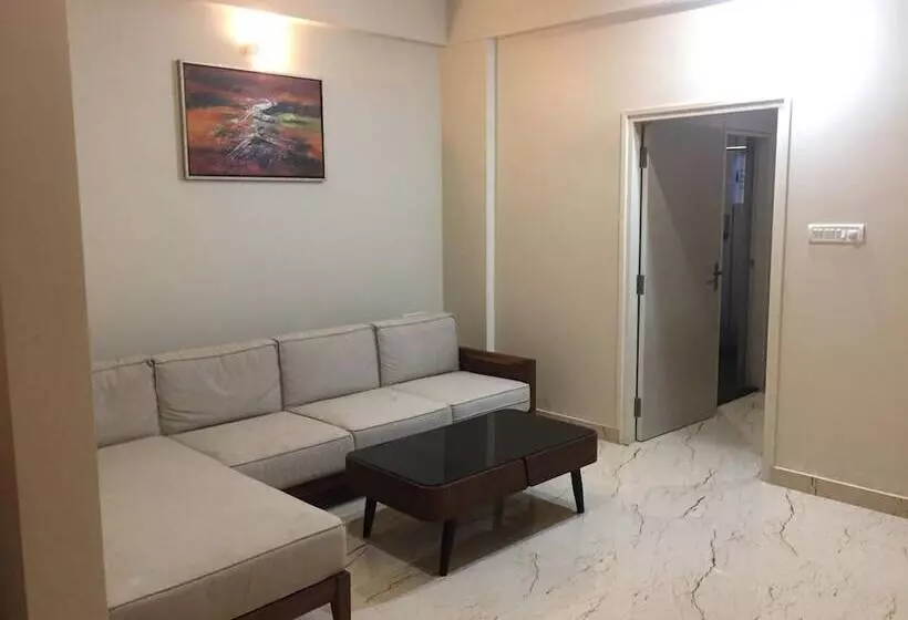 Hotel Lali Petals