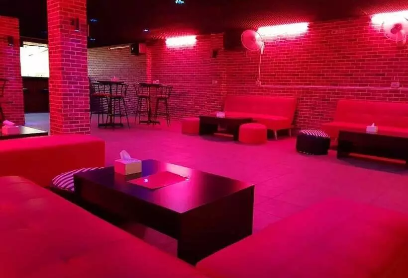 هتل Pearl Inn