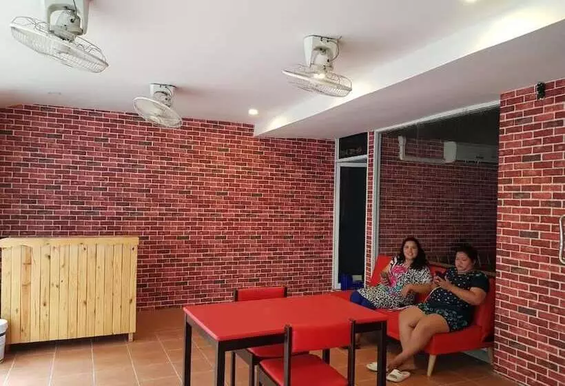 هتل Pearl Inn
