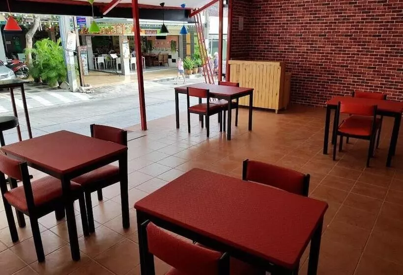 هتل Pearl Inn