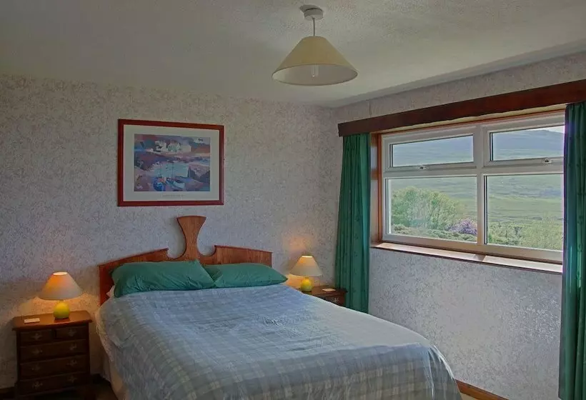 Hotelli Steading Holidays   Ceol Na Mara