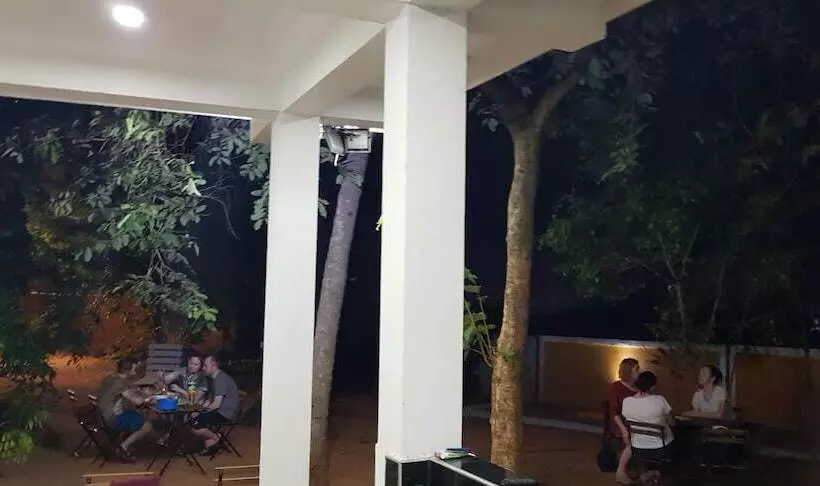 هتل The Calm Cabana