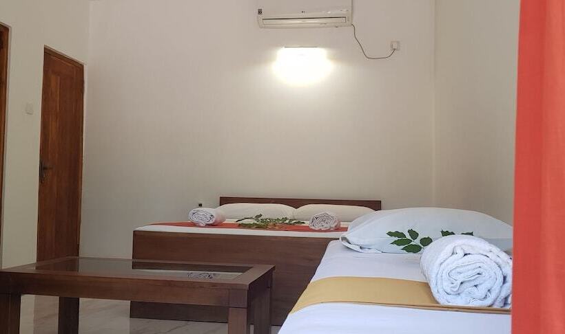 Hotel The Calm Cabana