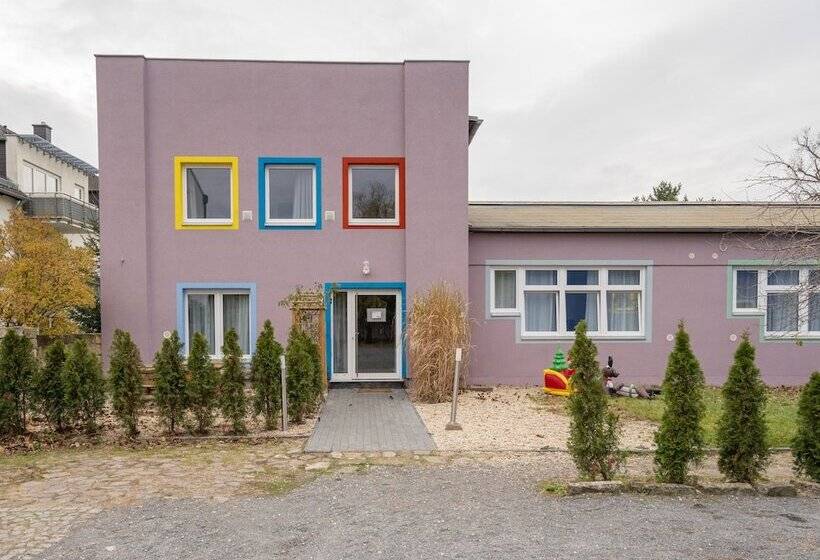 Limehome Dresden Tannenstraße