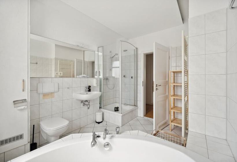 Limehome Dresden Tannenstraße