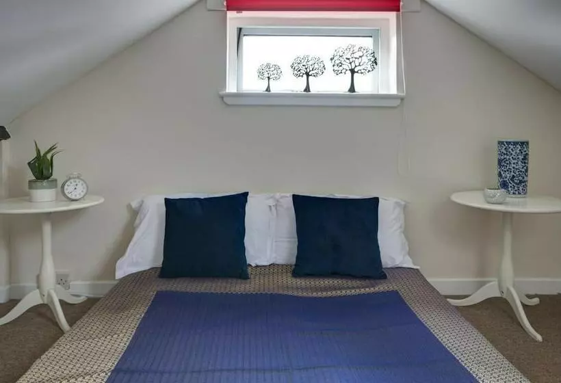 Pansy Cottage In Historic Tewkesbury