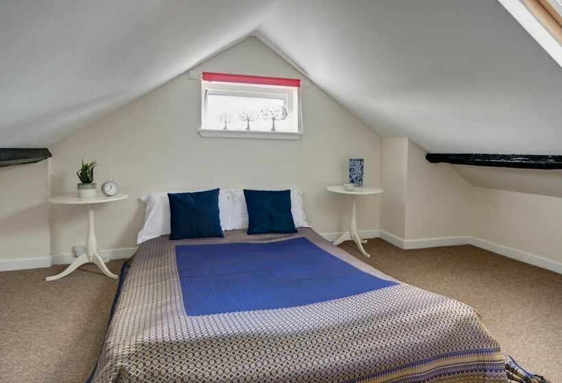 Pansy Cottage In Historic Tewkesbury