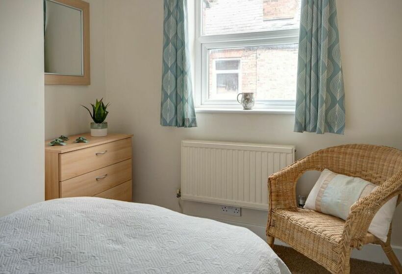 Pansy Cottage In Historic Tewkesbury