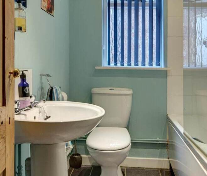 Pansy Cottage In Historic Tewkesbury