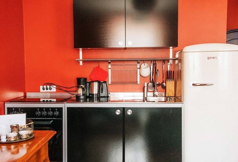 پانسیون Apartments And Rooms Meščanka