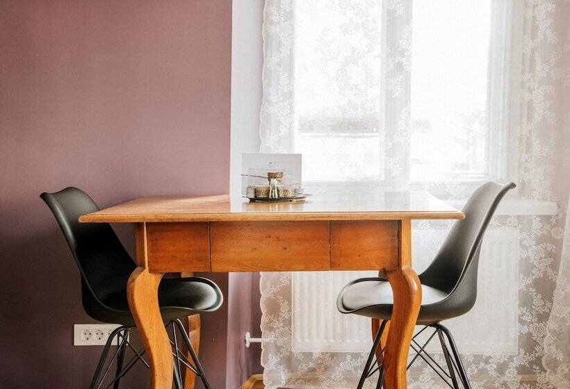 پانسیون Apartments And Rooms Meščanka