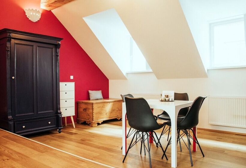 پانسیون Apartments And Rooms Meščanka