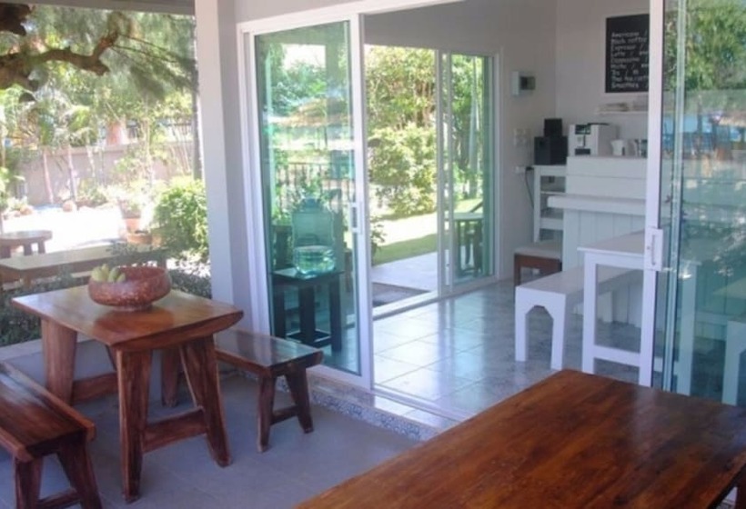 پانسیون Baan Aroka Beach Front