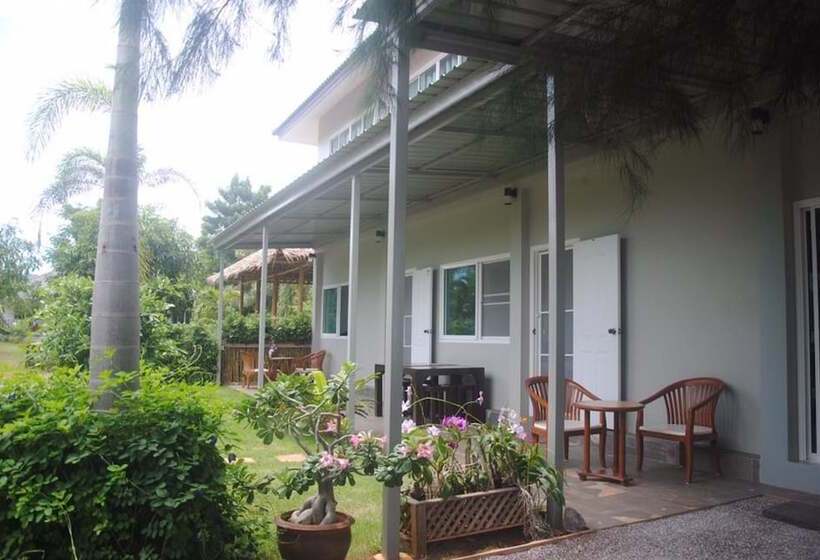 پانسیون Baan Aroka Beach Front