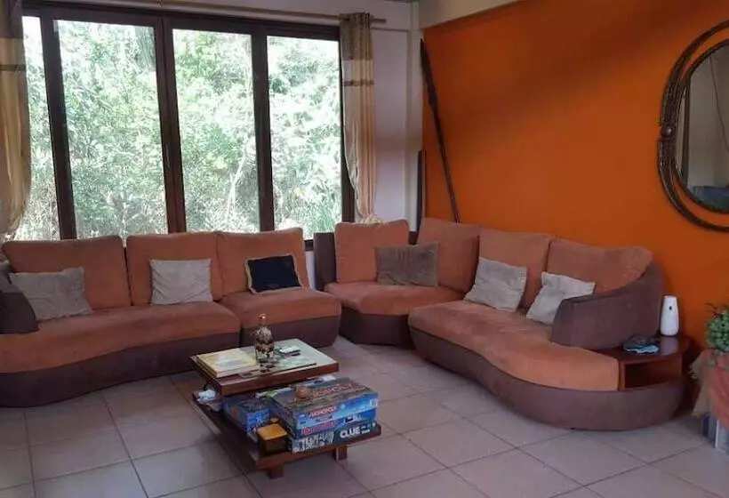 ペンション Casa De Campo Noe