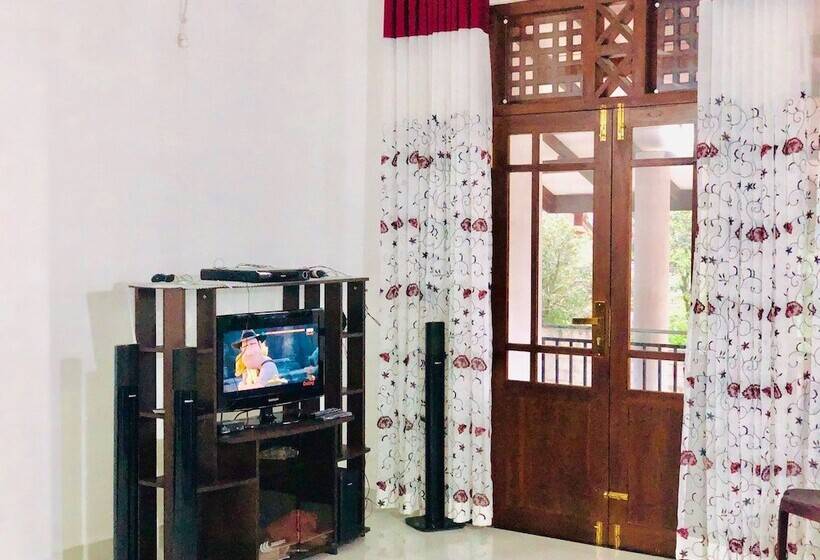 Pensionat Family Ties Guest Inn