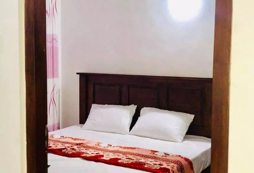 Majatalo Family Ties Guest Inn