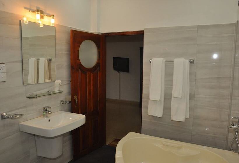 پانسیون Maali Residence