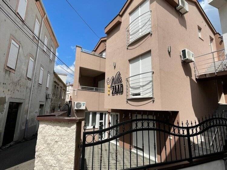 پانسیون Villa Zaad