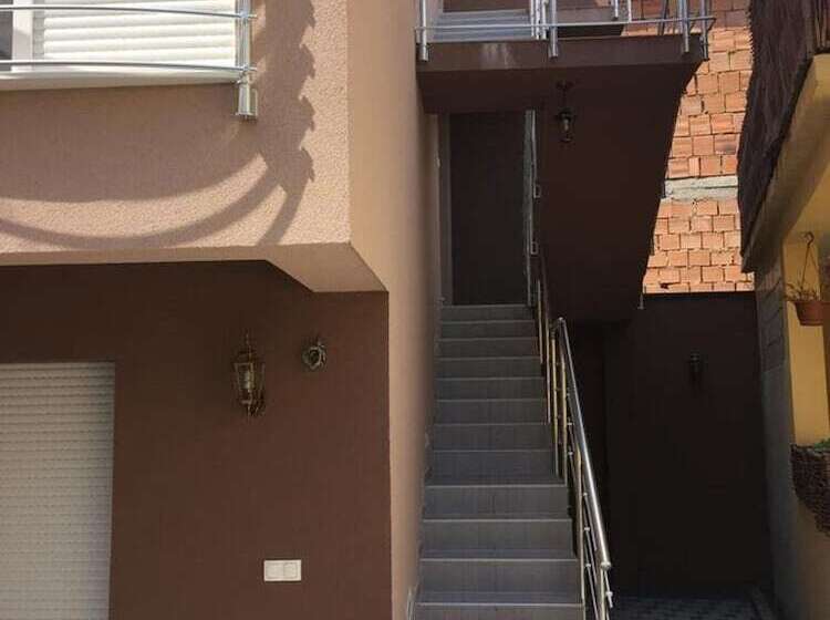 پانسیون Villa Zaad