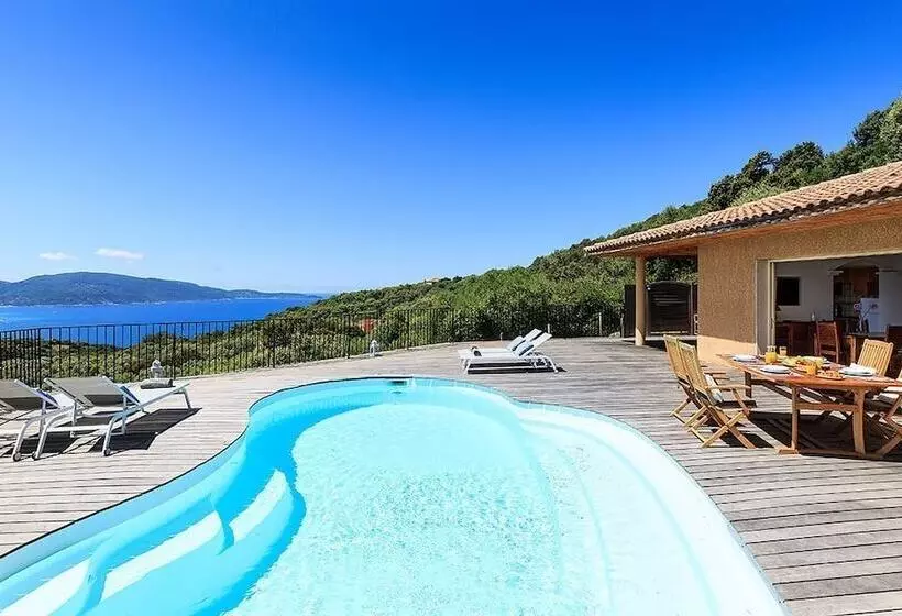 Residenssi Domaine Valle Doniche