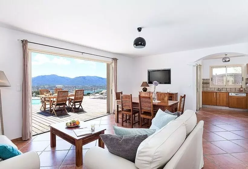 Residenssi Domaine Valle Doniche