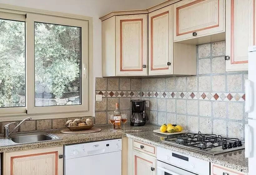 Residenssi Domaine Valle Doniche