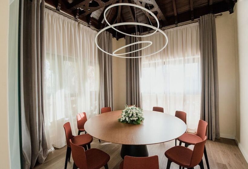 Suites Murillo Plaza Sta. Cruz