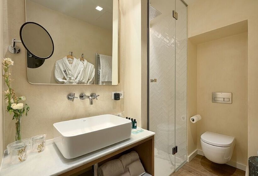 Suites Murillo Plaza Sta. Cruz