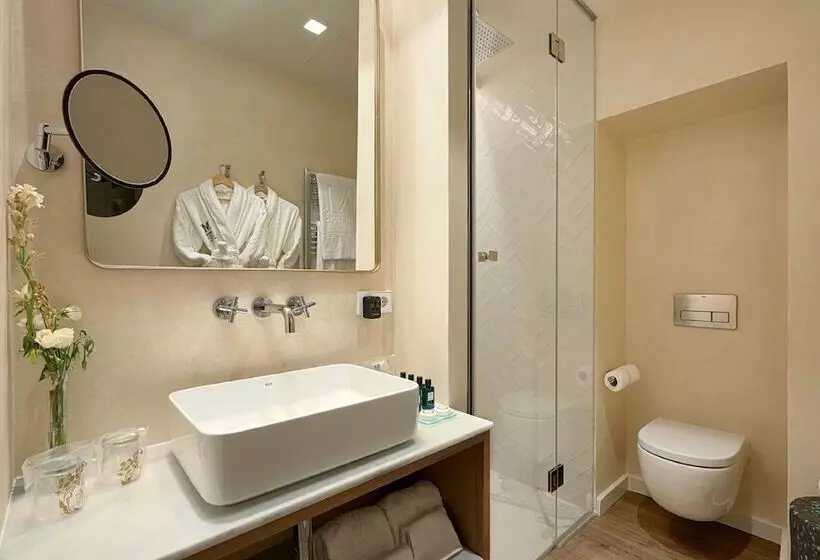 Suites Murillo Plaza Sta. Cruz