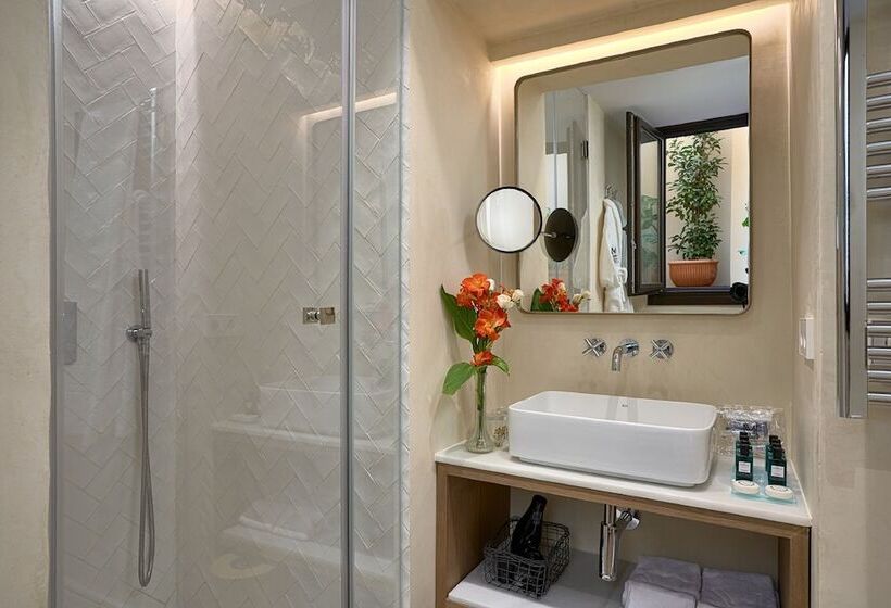 Suites Murillo Plaza Sta. Cruz