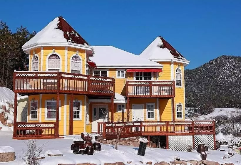 Yellowstar Pension