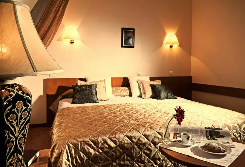 בית מלון כפרי Arbat Nord