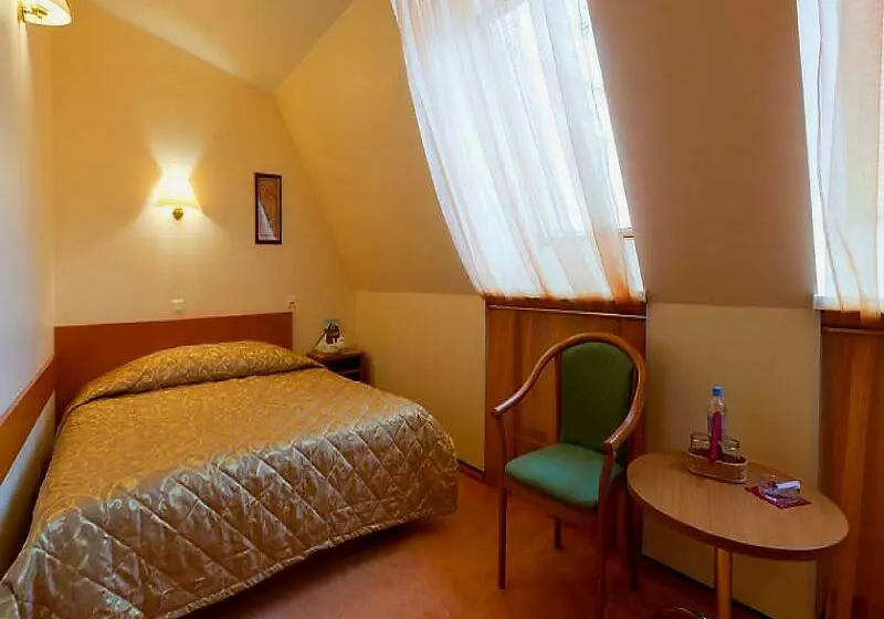 בית מלון כפרי Arbat Nord