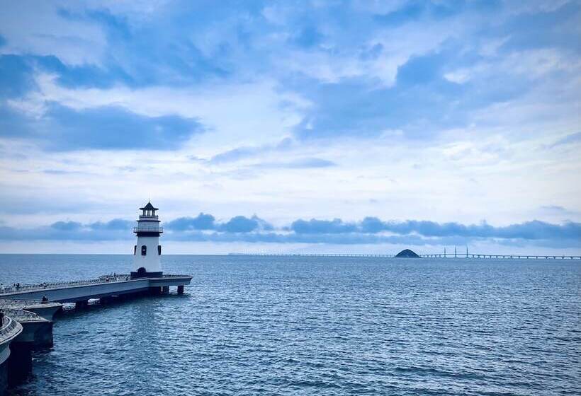 Crowne Plaza Zhuhai City Center, An Ihg Hotel   Offers Free One Way Shuttle To Chimelong Ocean Kingd