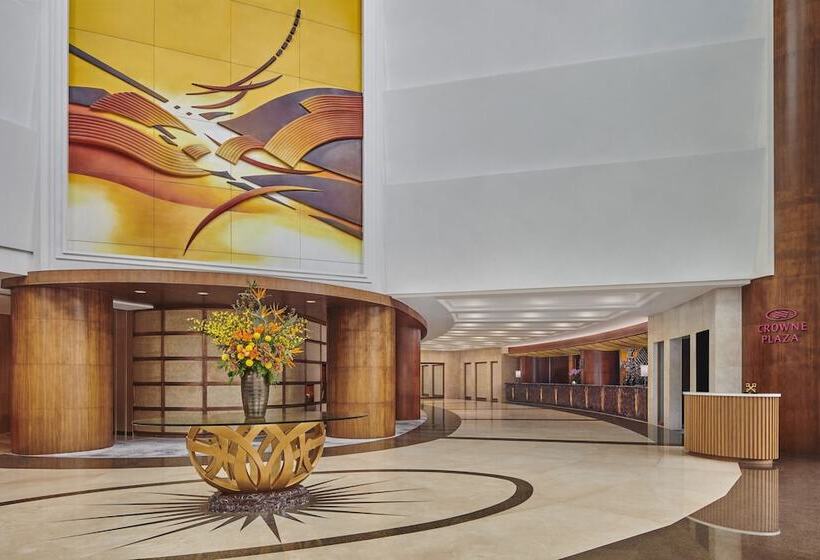 Crowne Plaza Zhuhai City Center, An Ihg Hotel   Offers Free One Way Shuttle To Chimelong Ocean Kingd