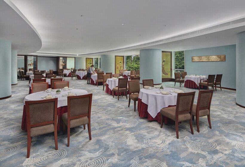 Crowne Plaza Zhuhai City Center, An Ihg Hotel   Offers Free One Way Shuttle To Chimelong Ocean Kingd