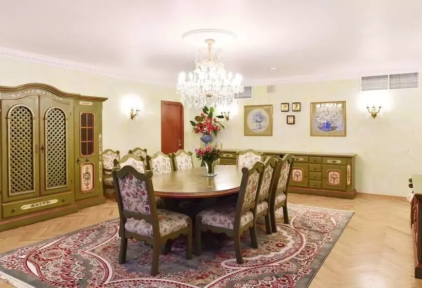 ホテル Danilovskaya