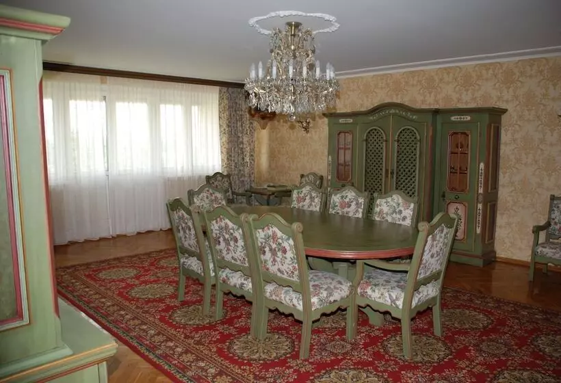 ホテル Danilovskaya