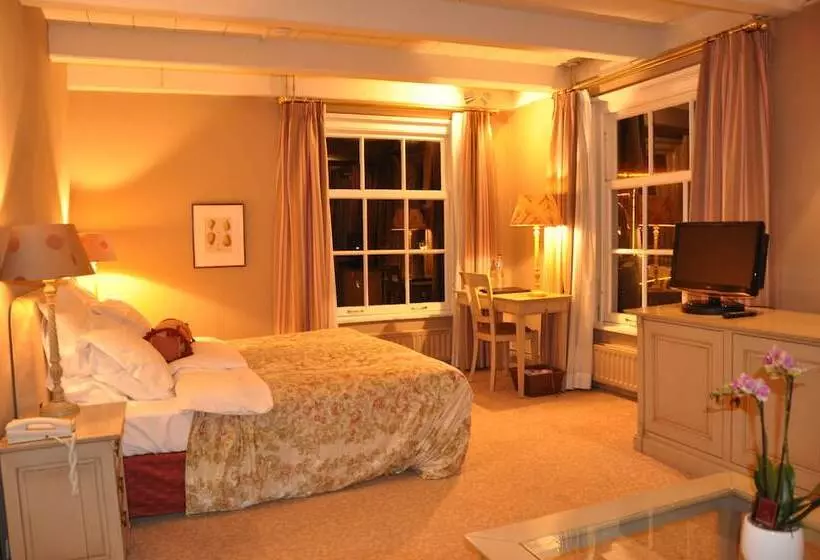 호텔 De Nederlanden, Restaurant & Boutique