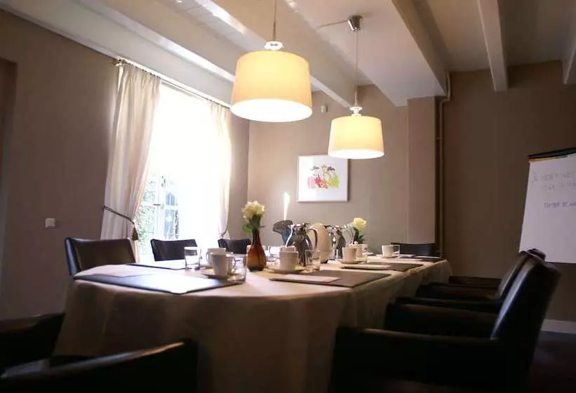 호텔 De Nederlanden, Restaurant & Boutique