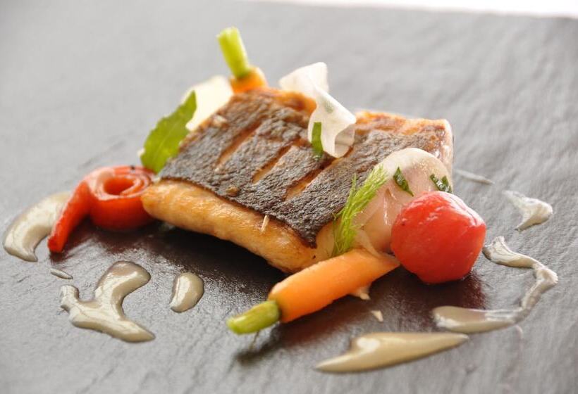 ホテル De Nederlanden, Restaurant & Boutique