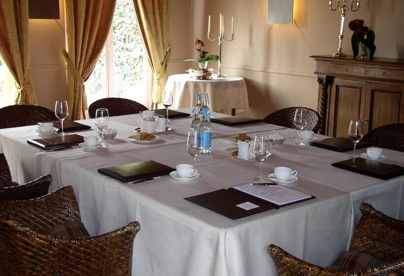 ホテル De Nederlanden, Restaurant & Boutique