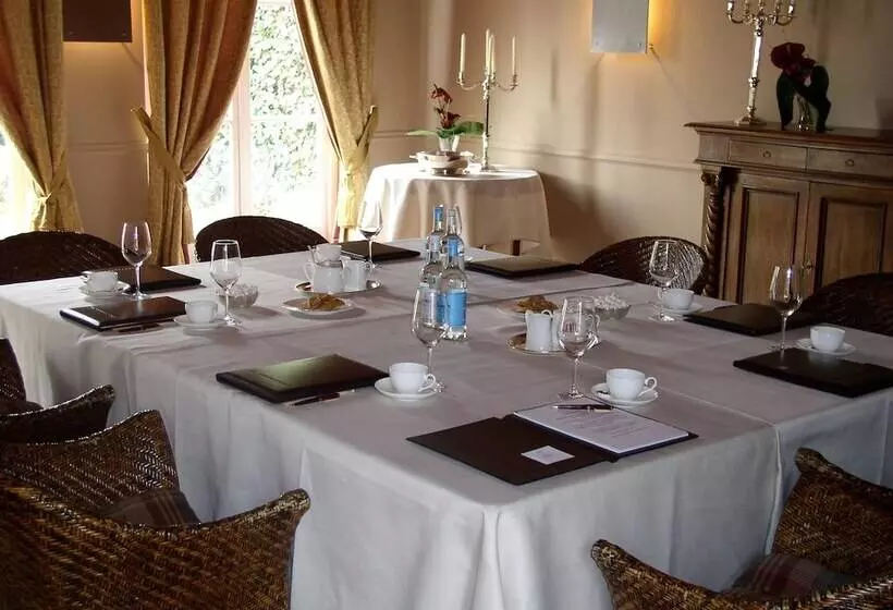 호텔 De Nederlanden, Restaurant & Boutique