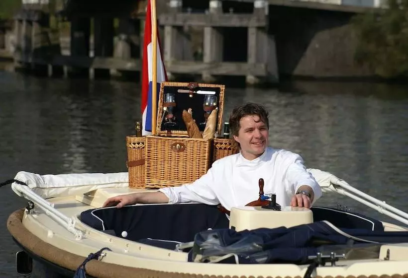 호텔 De Nederlanden, Restaurant & Boutique